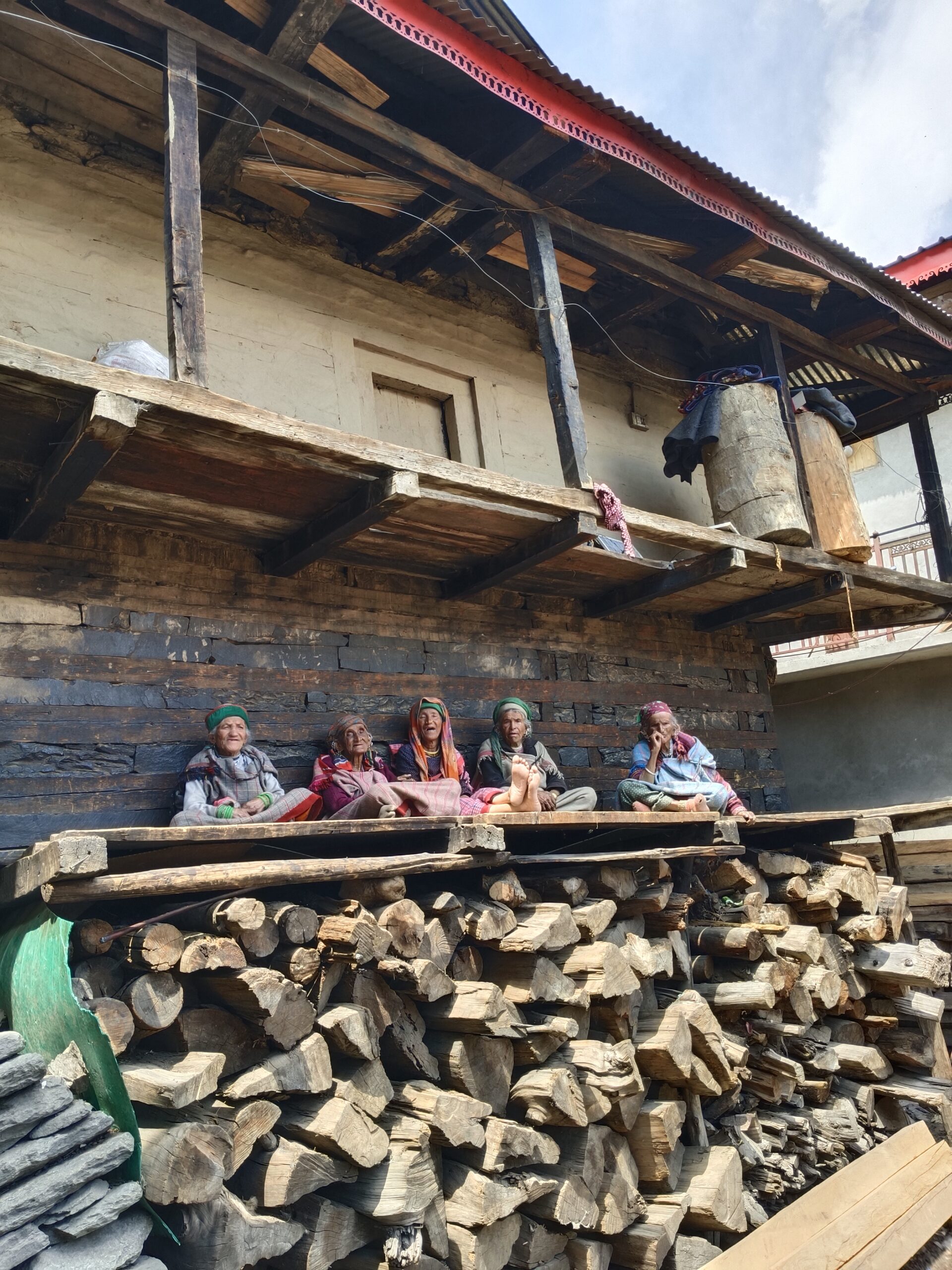 malana-village-hippie-Hindustani-visit