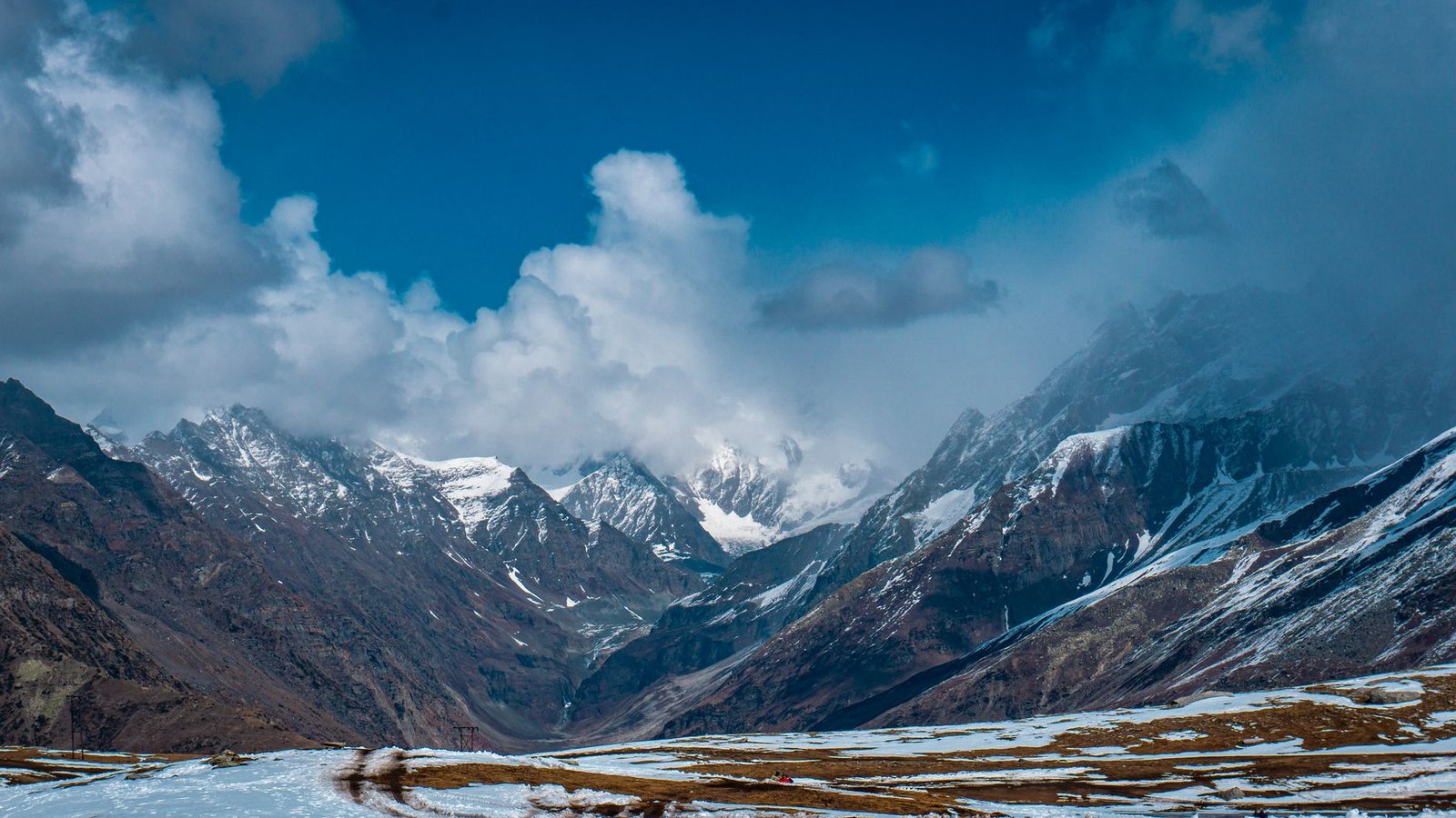 Himachal & Himalayas High Altitude Trek Preparations : ऊँचे पहाड़ हो सकते हैं खतरनाक । कैसे करे तैयारी ?