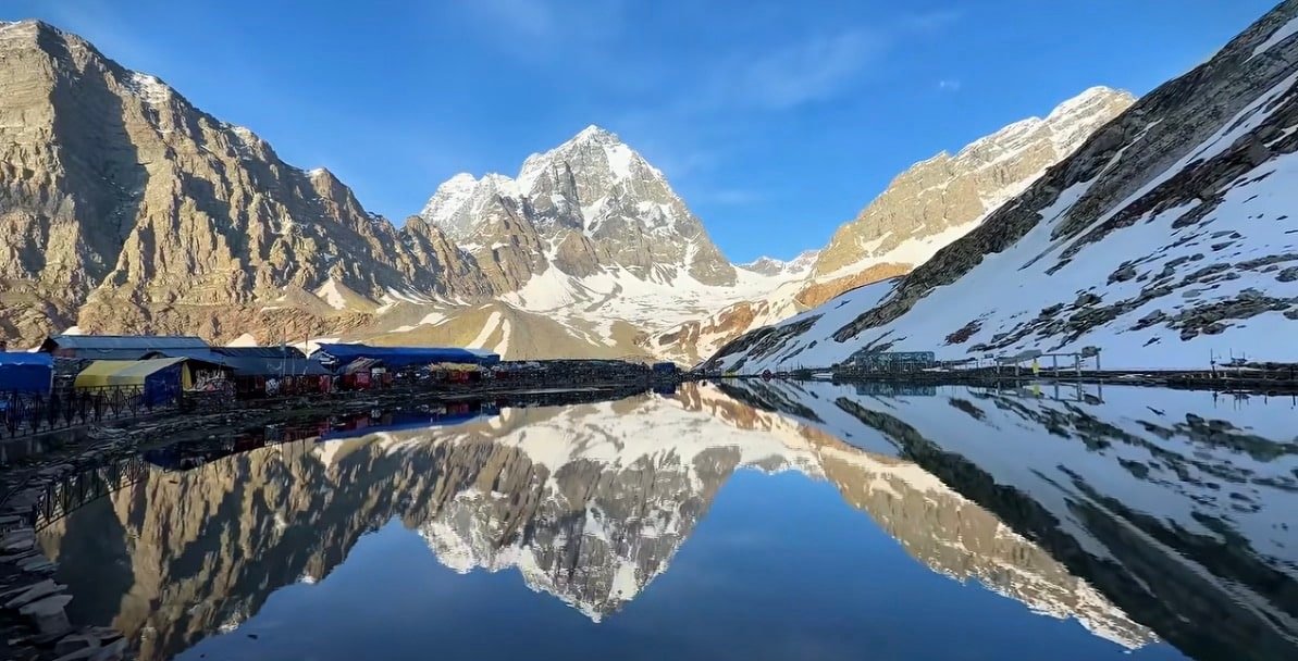 Himachal mountain scenery
